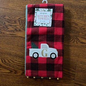 Set of 2 Christmas Themed Kitchen Towels